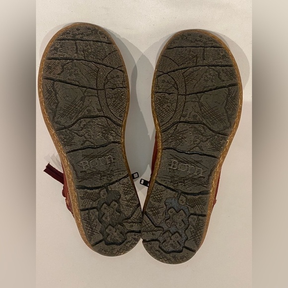 NEW BORN Women's Wynter Dark Red Distressed Side-Zip Ankle Boots Size 6.5M - Picture 10 of 11